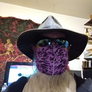 Meet your Posher, Scotty